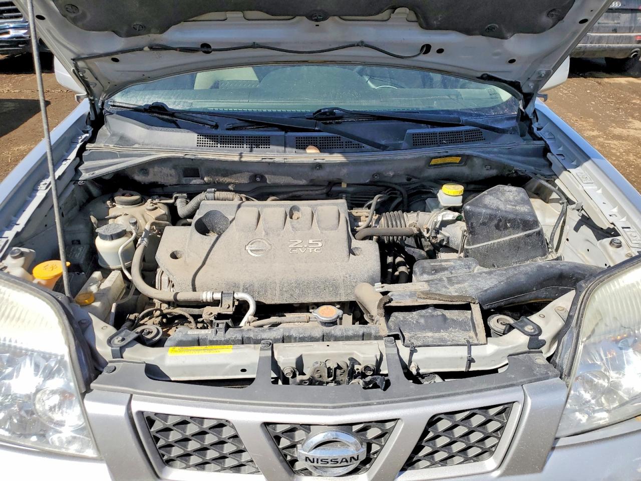2006 Nissan X-trail Xe Серебряный vin: JN8BT08TX6W102155
