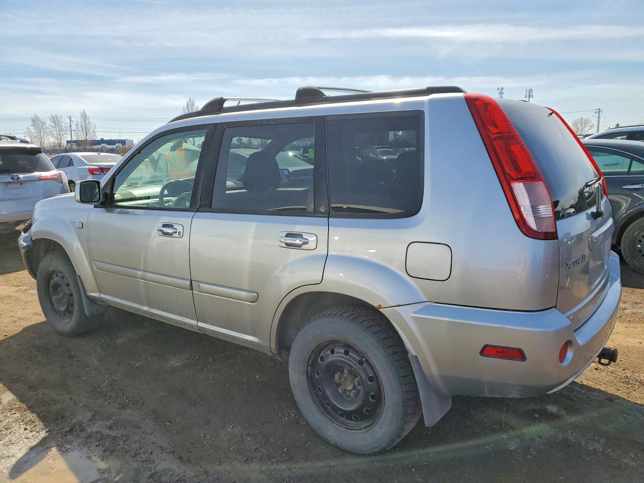 2006 Nissan X-trail Xe Серебряный vin: JN8BT08TX6W102155
