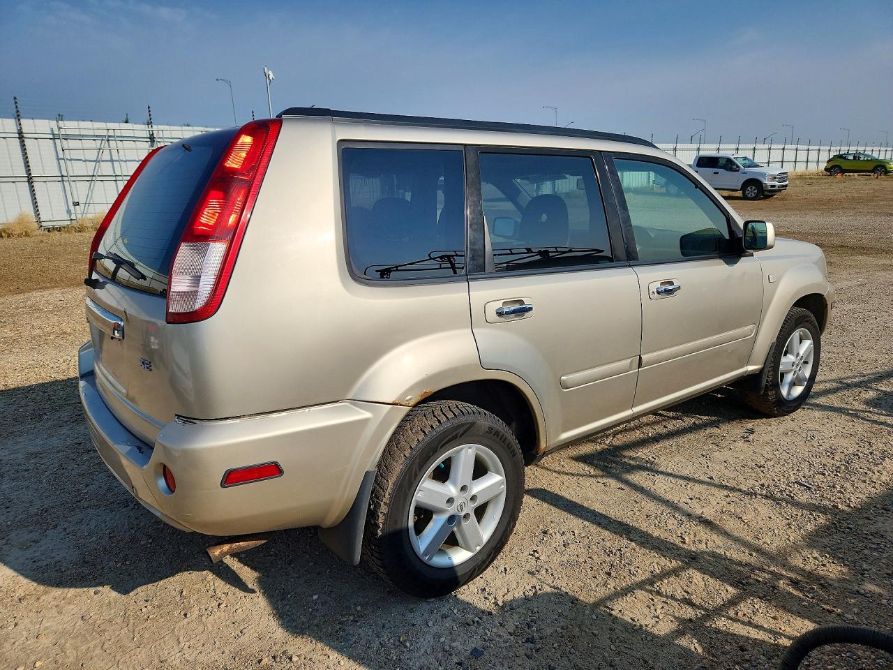 2006 Nissan X-trail Xe Brown vin: JN8BT08V16W204462