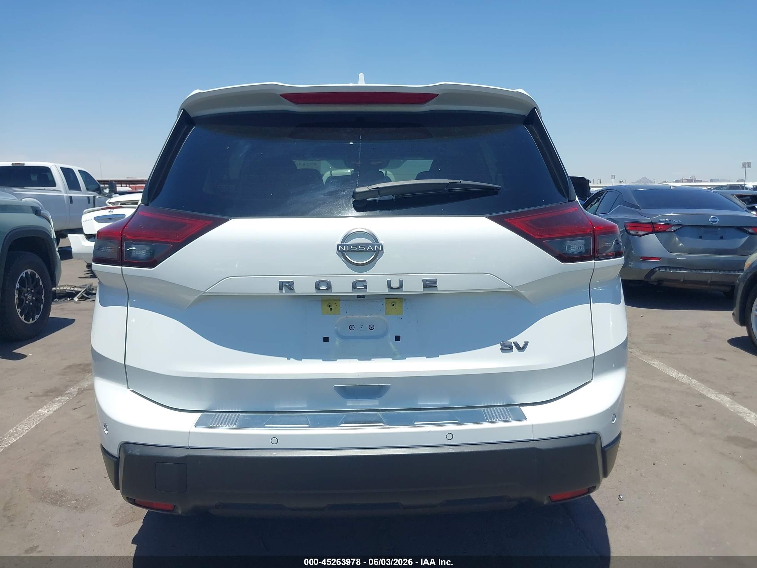 2024 Nissan Rogue Sv Fwd White vin: JN8BT3BA0RW359872