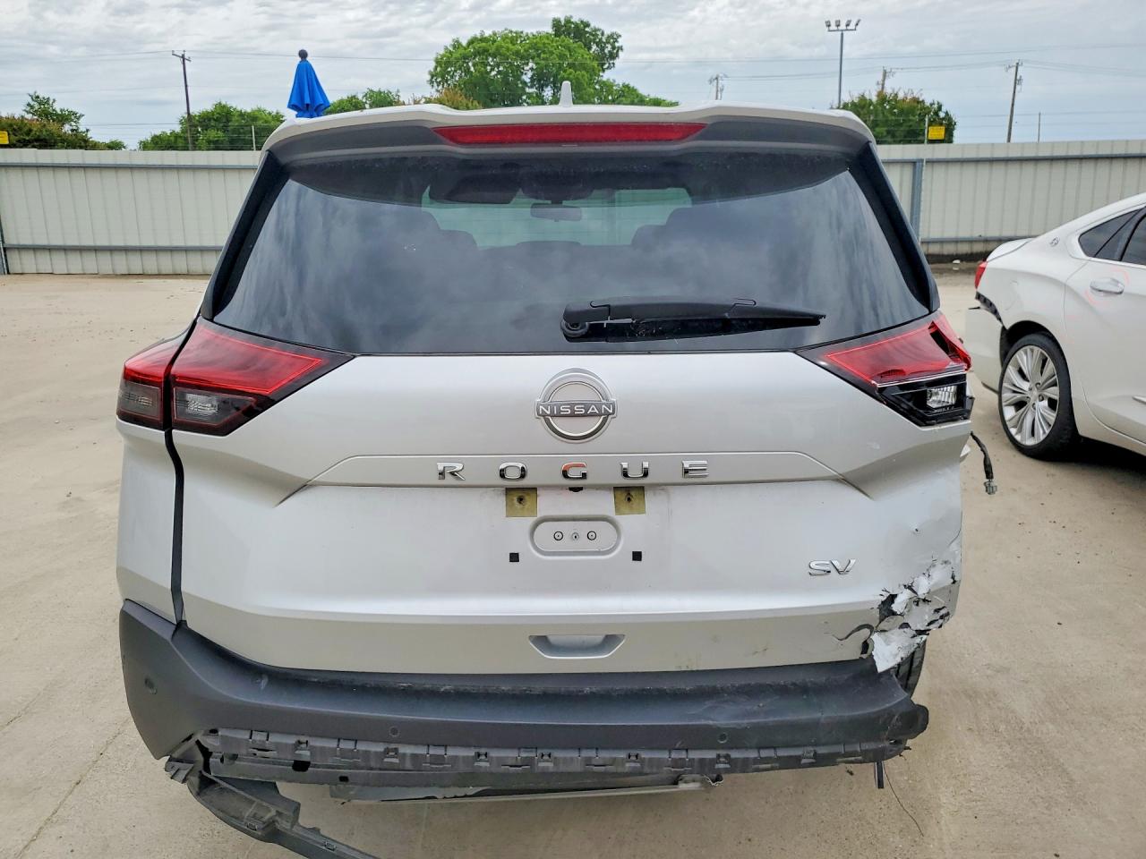 2023 Nissan Rogue Sv Silver vin: JN8BT3BA1PW418487
