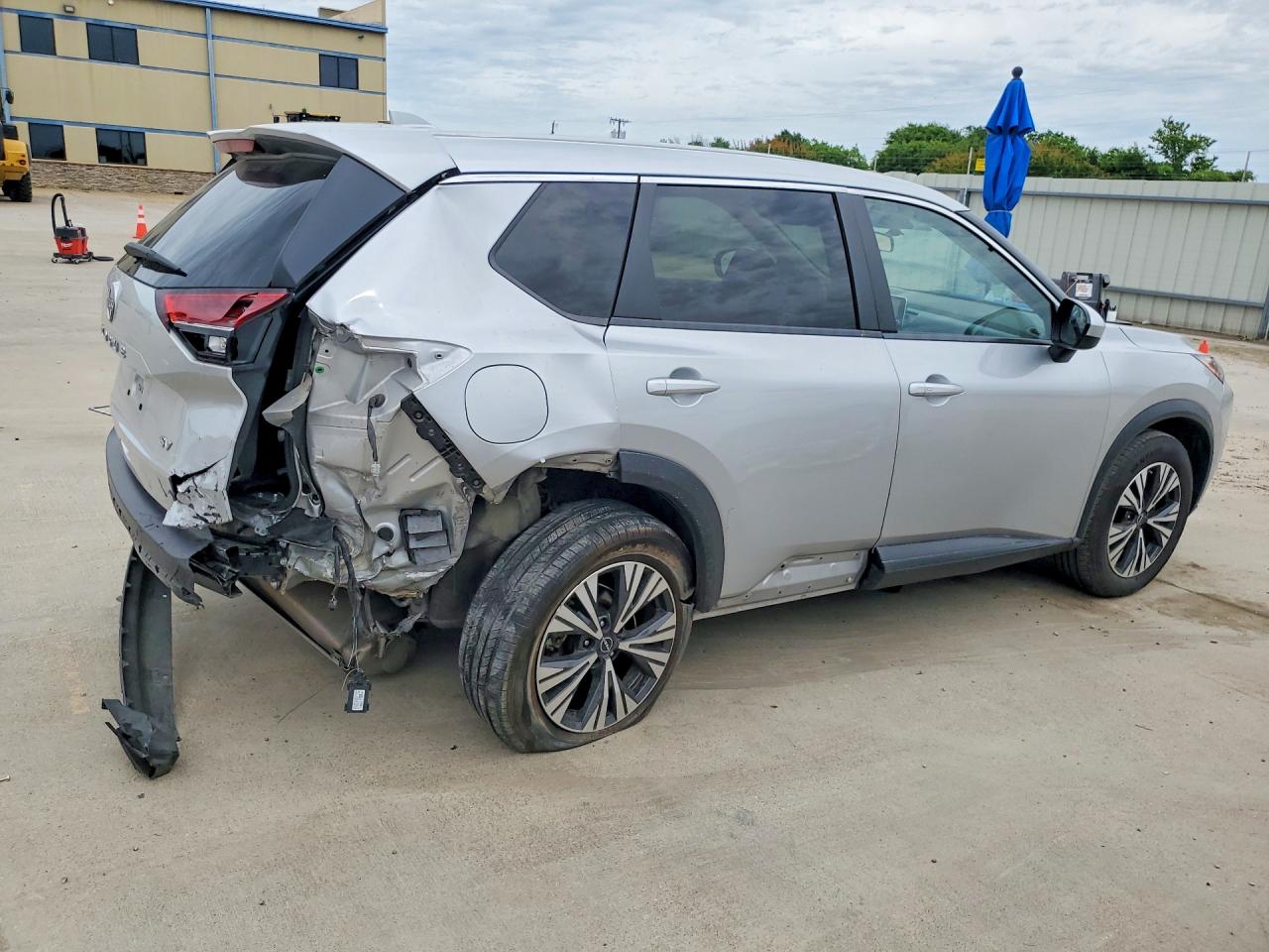 2023 Nissan Rogue Sv Silver vin: JN8BT3BA1PW418487