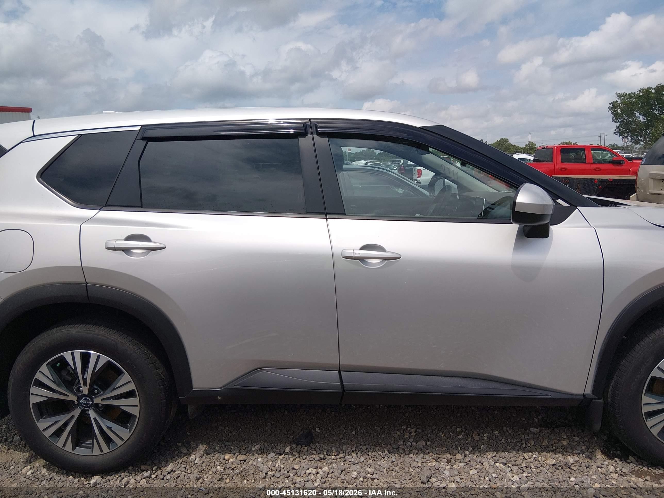 2023 Nissan Rogue Sv Fwd Серебряный vin: JN8BT3BA1PW429912