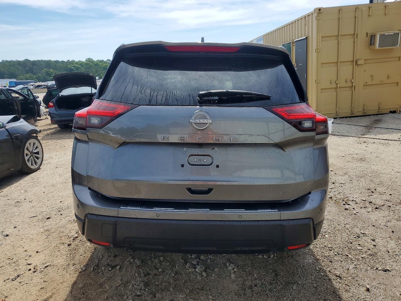 2025 Nissan Rogue Sv Серебряный vin: JN8BT3BA5SW005996