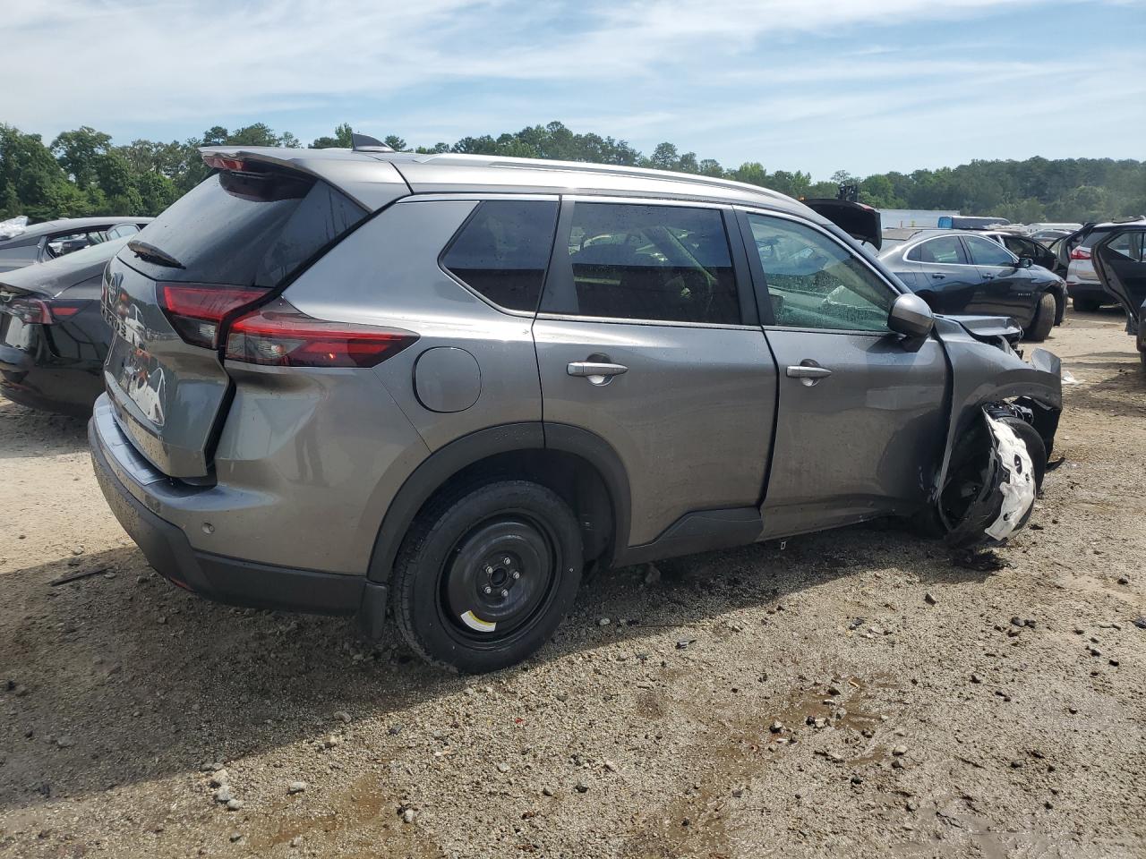 2025 Nissan Rogue Sv Серебряный vin: JN8BT3BA5SW005996 Damage: Spare Tire, Worn, Replacement Required