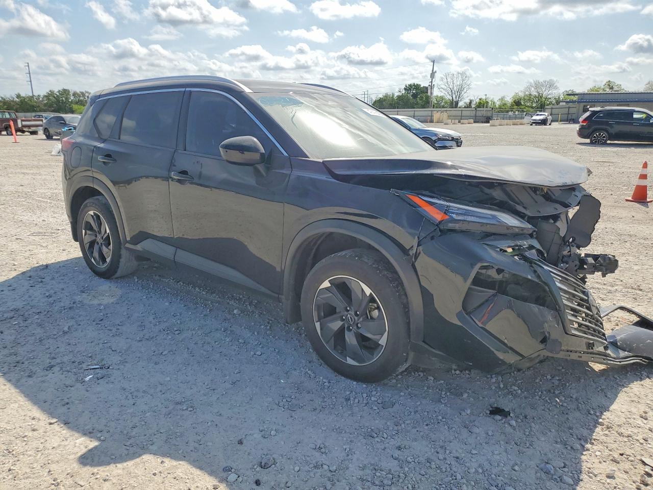 2024 Nissan Rogue Sv Black vin: JN8BT3BA6RW353171