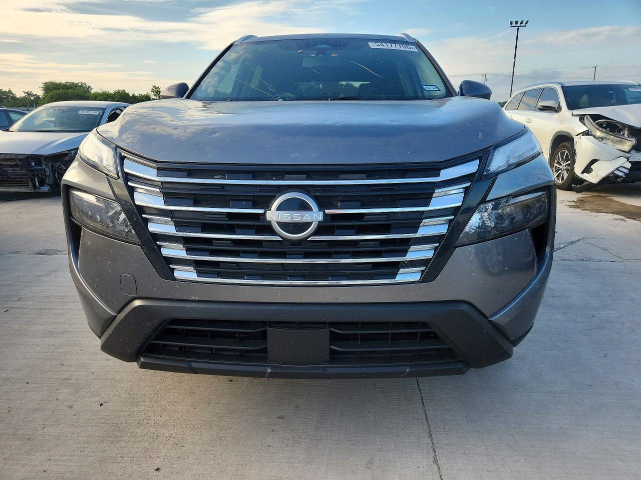 2025 Nissan Rogue Sv Gray vin: JN8BT3BAXSW003001