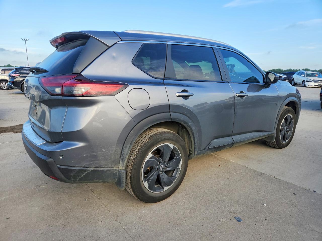 2025 Nissan Rogue Sv Gray vin: JN8BT3BAXSW003001