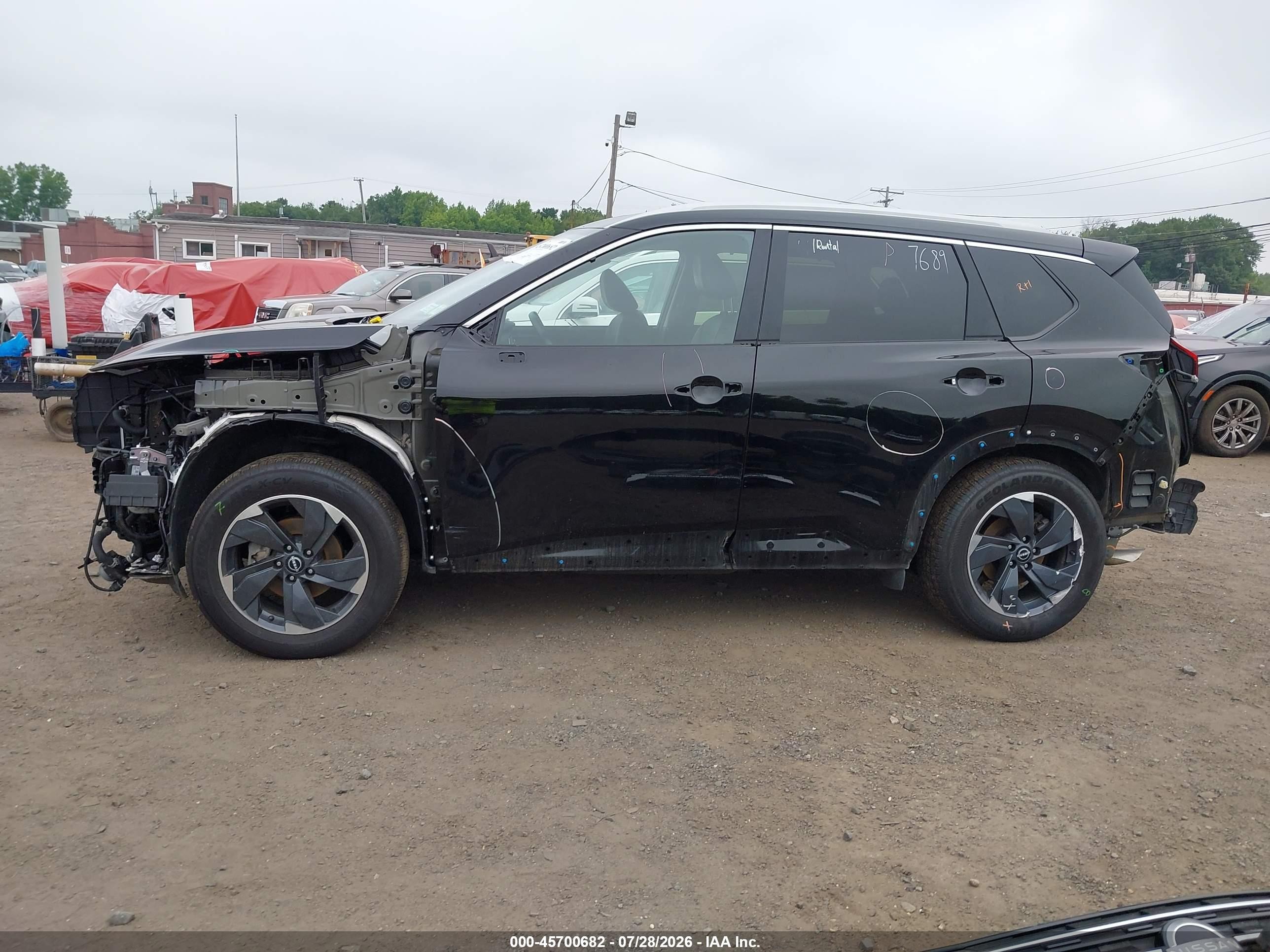 2025 Nissan Rogue Sv Intelligent Awd Black vin: JN8BT3BB3SW155548
