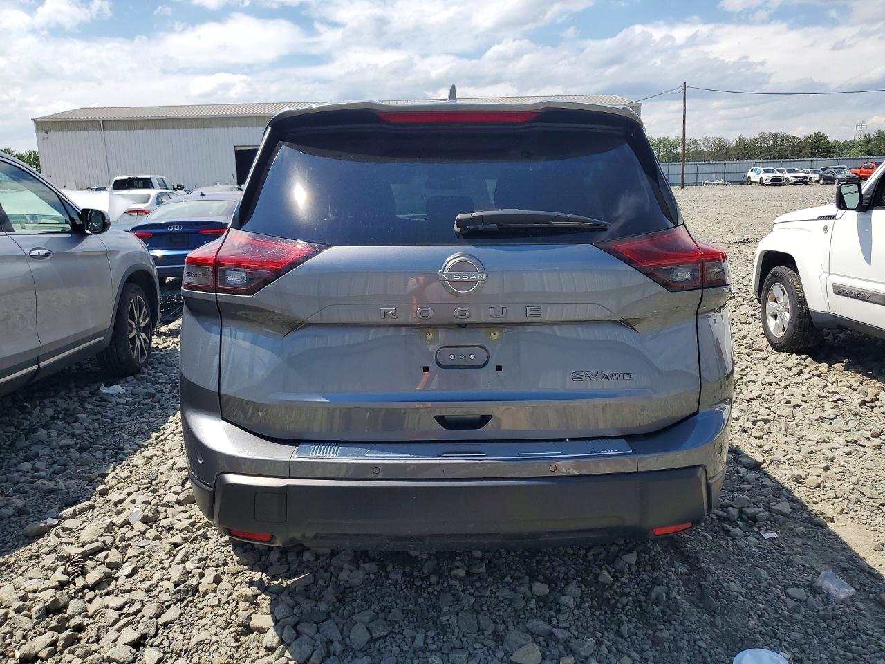 2024 Nissan Rogue Sv Gray vin: JN8BT3BB7RW183251