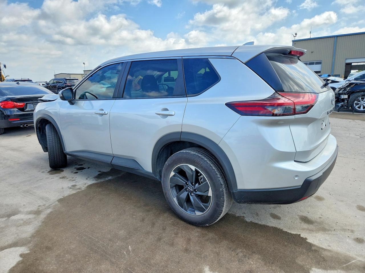 2025 Nissan Rogue Sv White vin: JN8BT3BB8SW421467