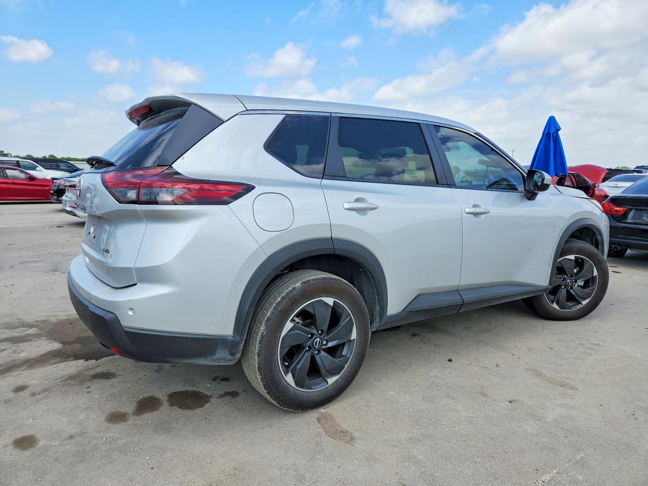 2025 Nissan Rogue Sv White vin: JN8BT3BB8SW421467