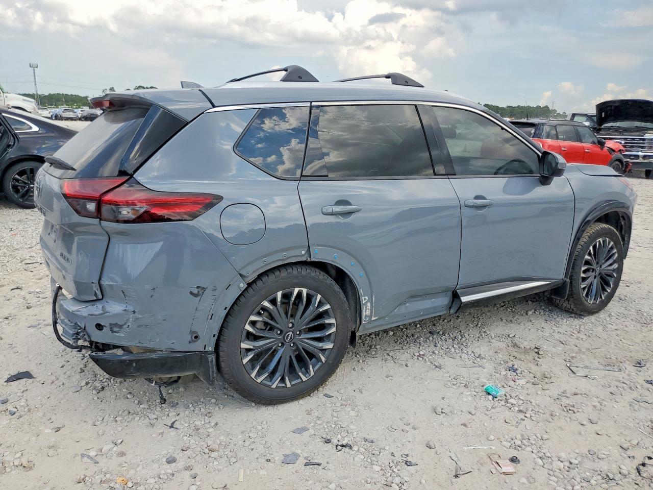 2025 Nissan Rogue Platinum Gray vin: JN8BT3DC0SW102246