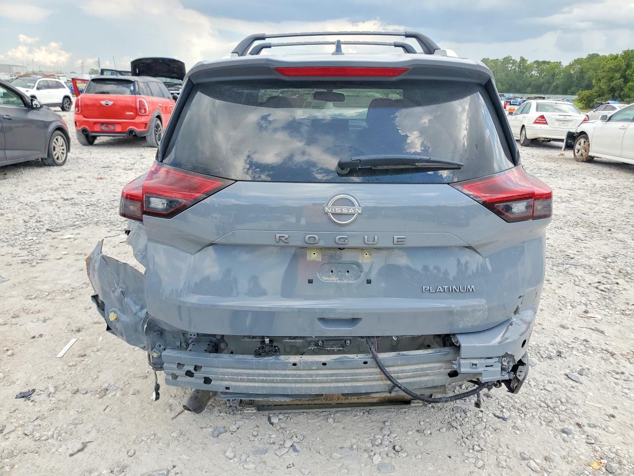 2025 Nissan Rogue Platinum Gray vin: JN8BT3DC0SW102246