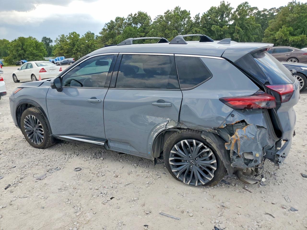 2025 Nissan Rogue Platinum Gray vin: JN8BT3DC0SW102246
