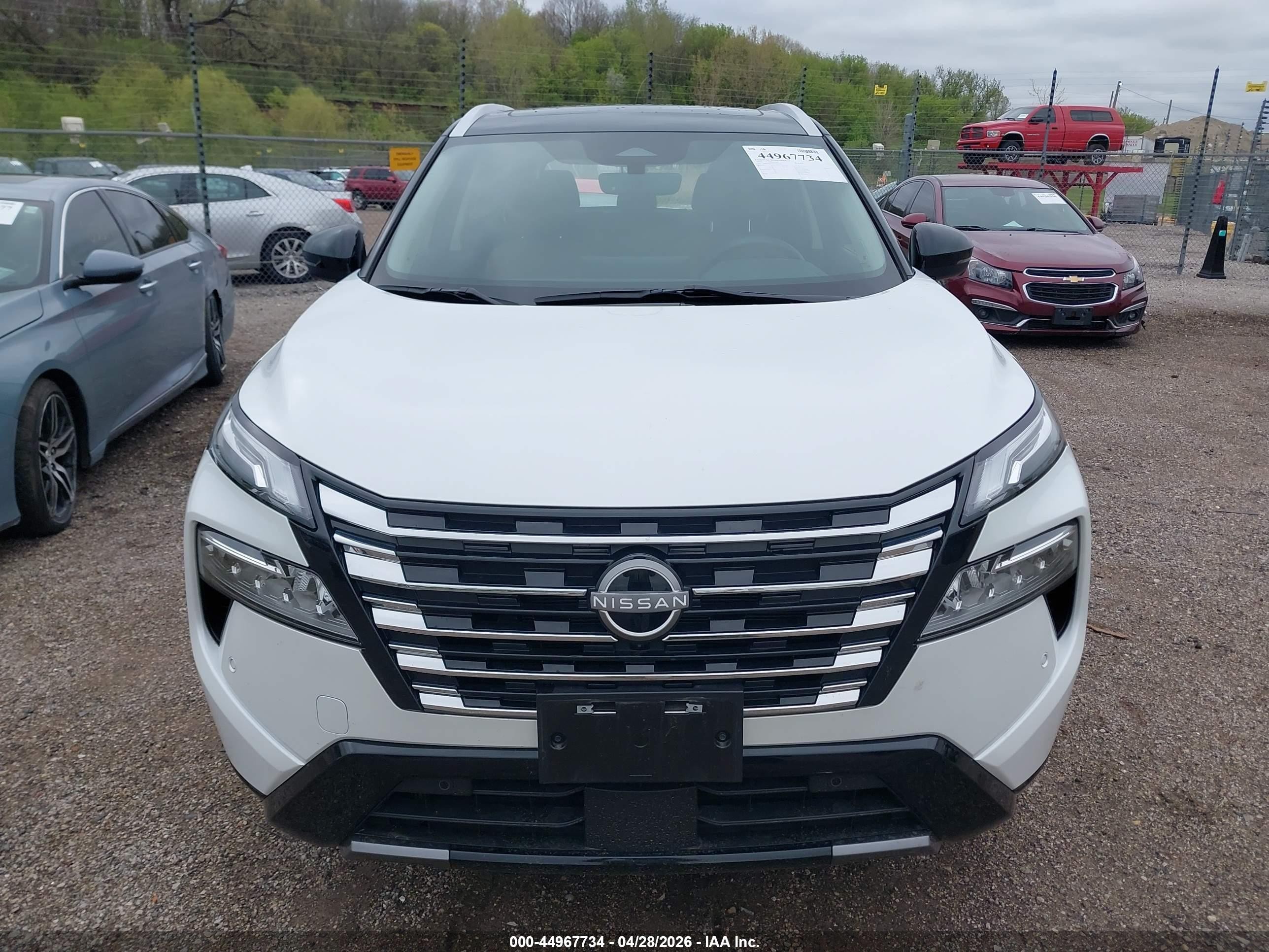 2024 Nissan Rogue Platinum Intelligent Awd White vin: JN8BT3DD3RW450710