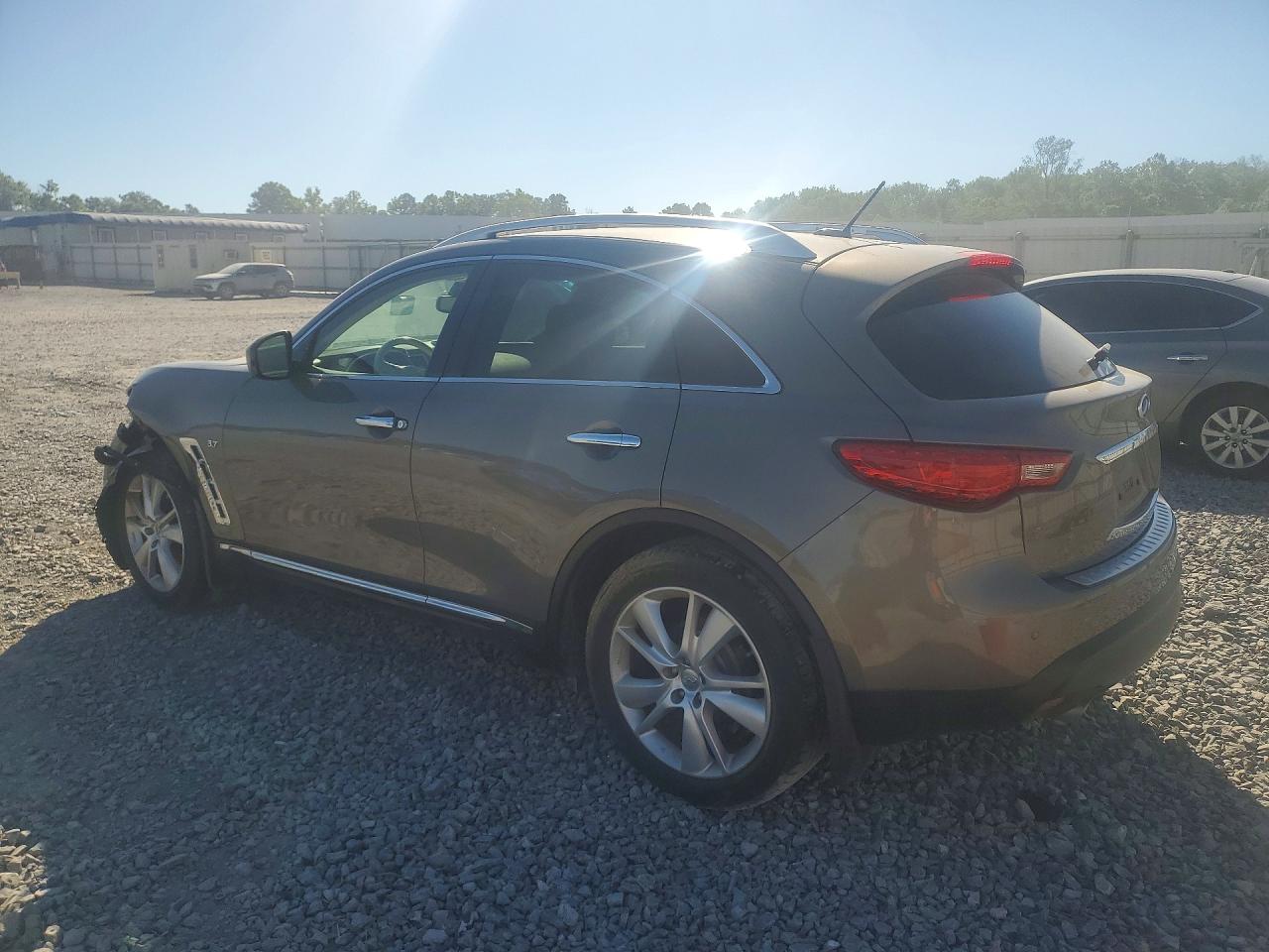 2015 Infiniti Qx70 Base Tan vin: JN8CS1MU0FM381560