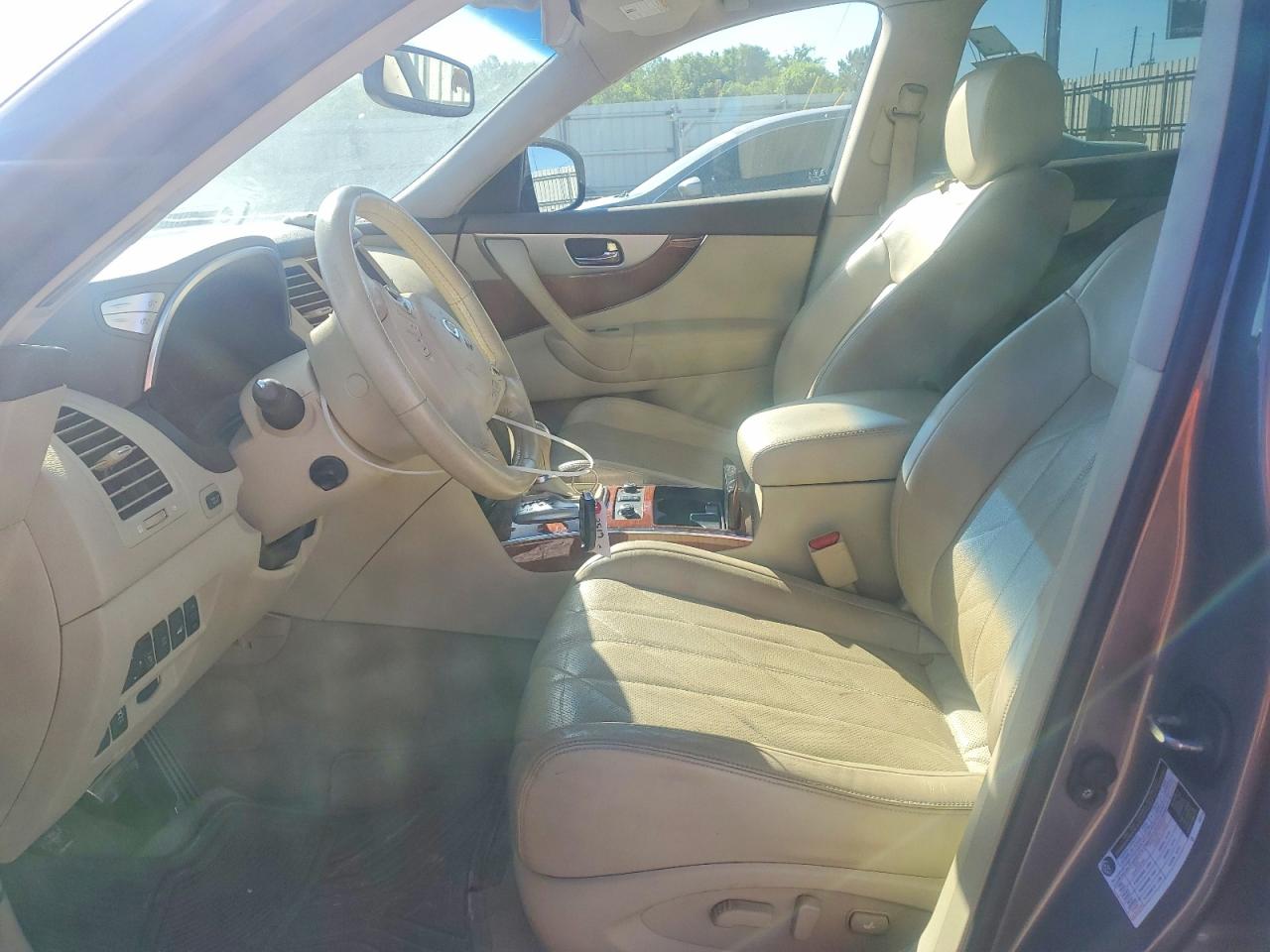 2015 Infiniti Qx70 Base Tan vin: JN8CS1MU0FM381560