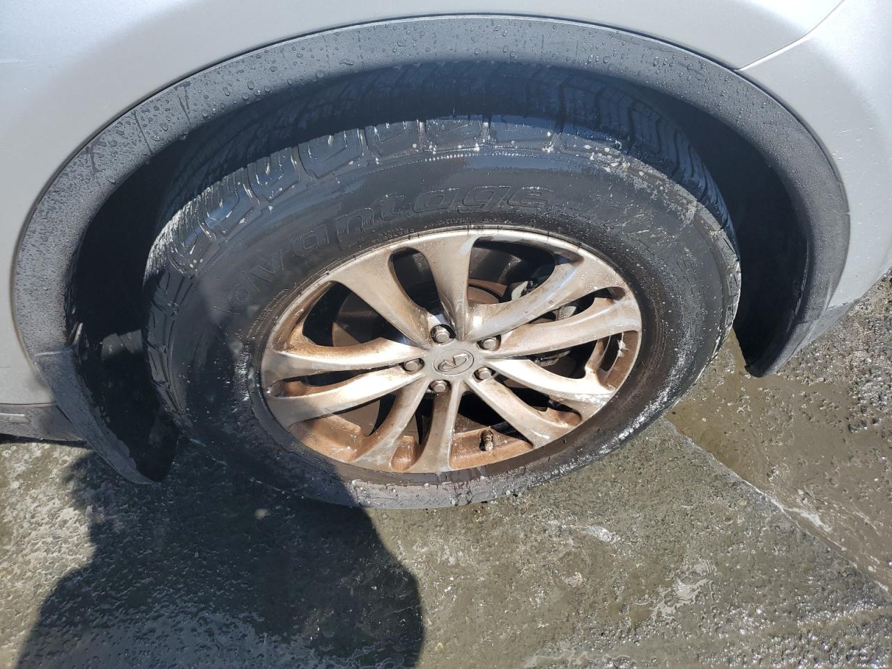 2013 Infiniti Fx37 Base Silver vin: JN8CS1MU1DM140426 Damage: Right Front Wheel, Curb Rash, > 12 Inches