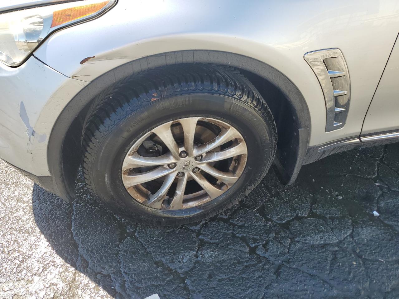 2013 Infiniti Fx37 Base Silver vin: JN8CS1MU1DM140426 Damage: Left Front Wheel, Curb Rash, > 12 Inches