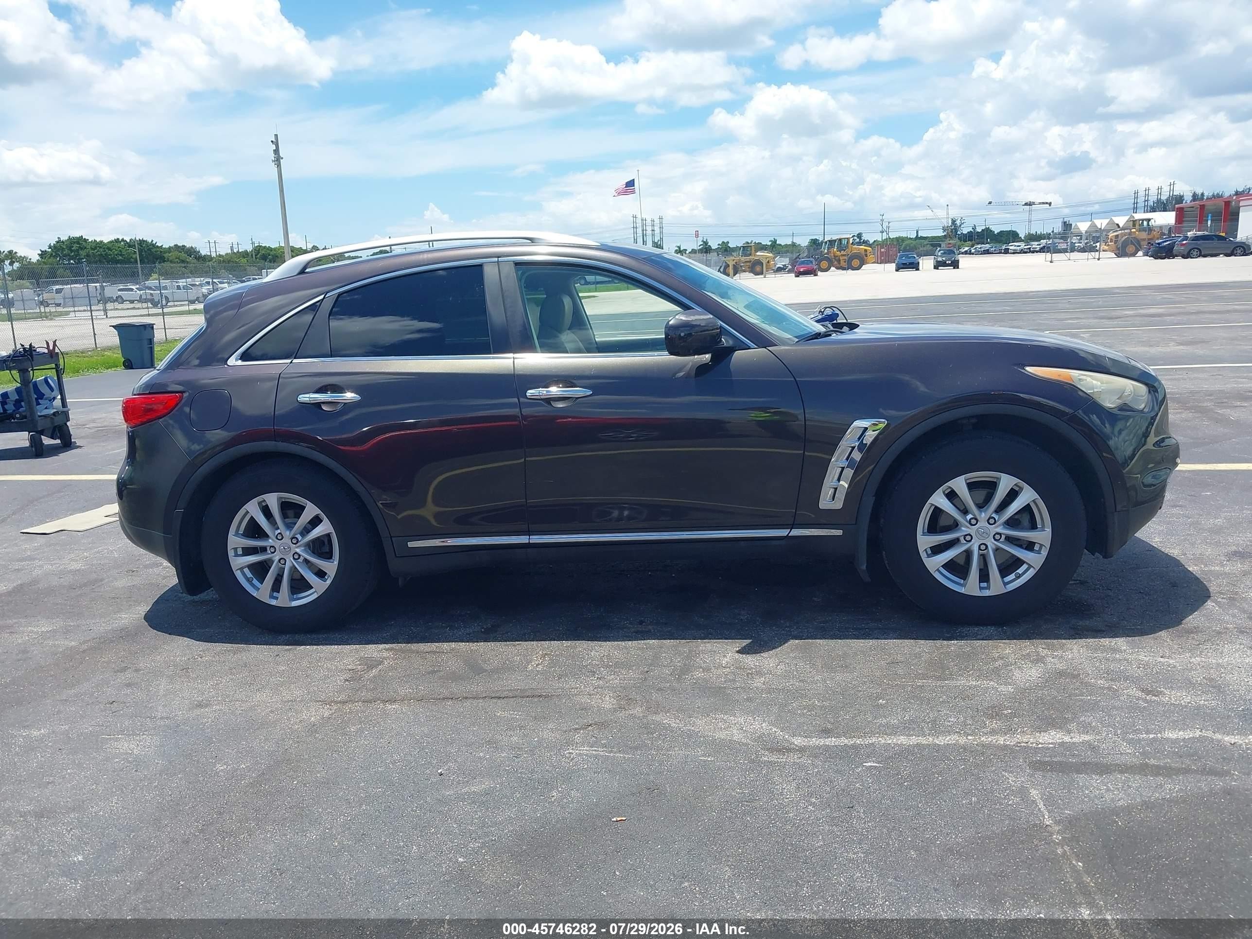 2013 Infiniti Fx37   Brown vin: JN8CS1MU1DM142466