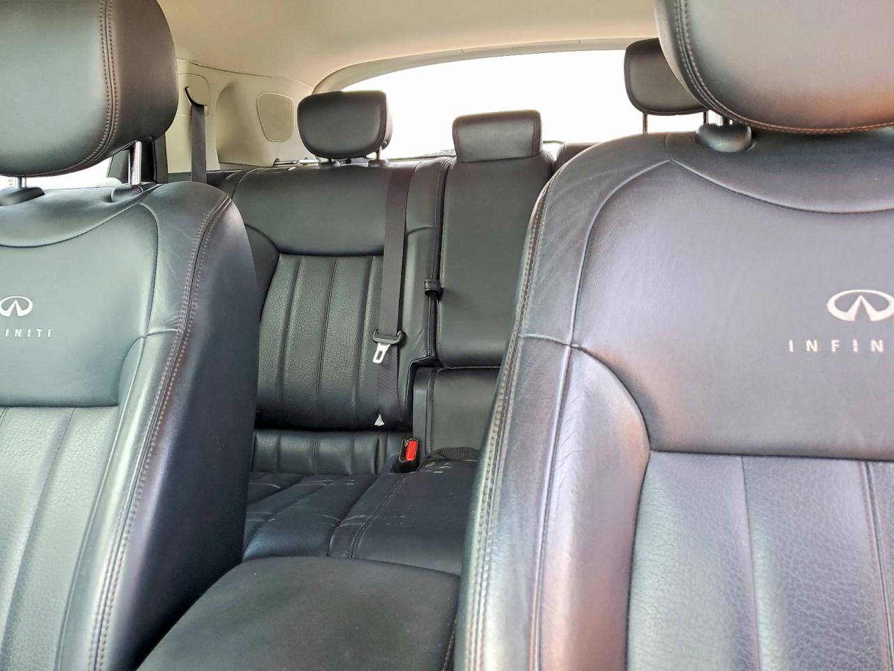 2014 Infiniti Qx70 Base Silver vin: JN8CS1MU4EM450247