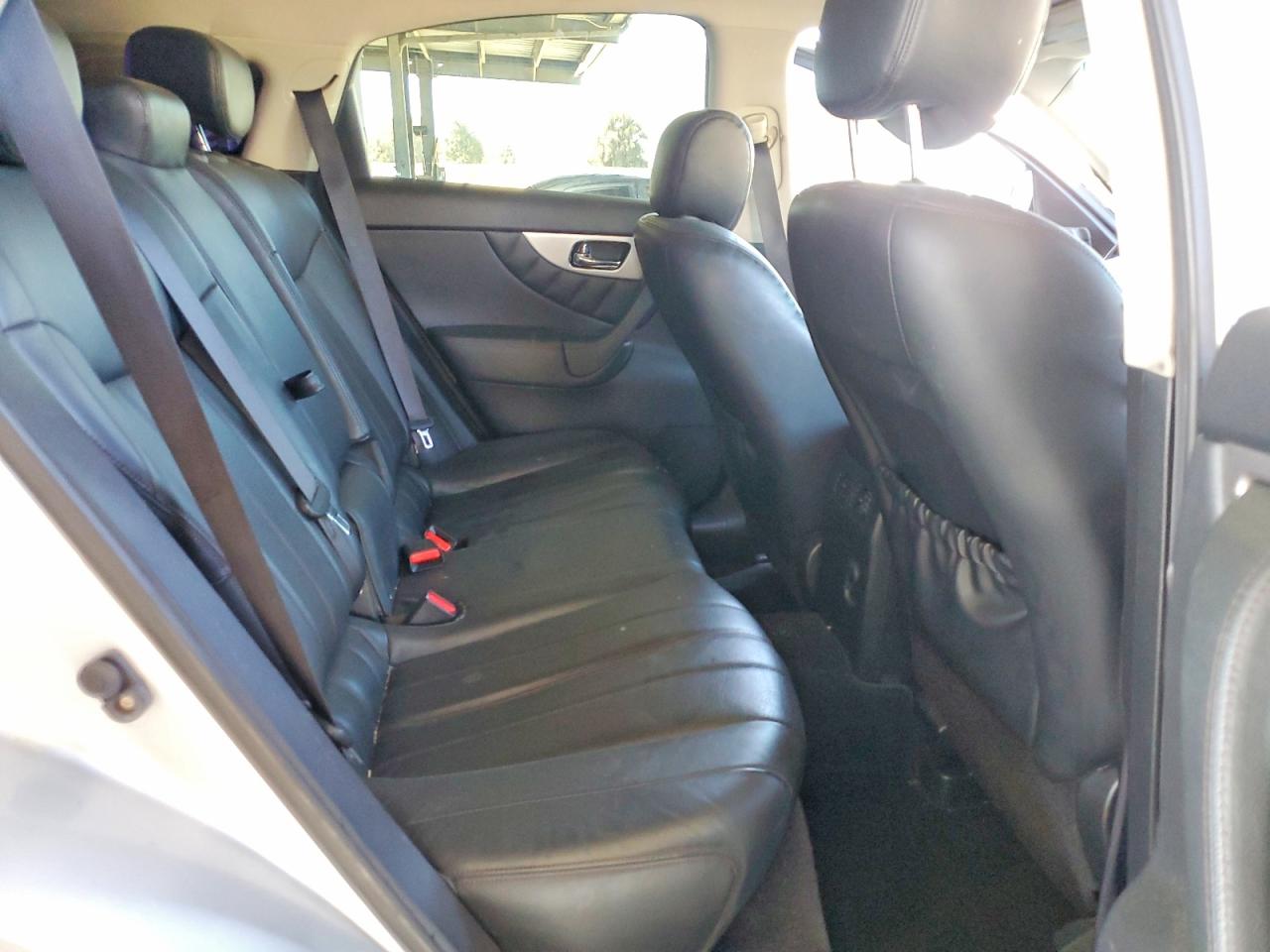 2013 Infiniti Fx37 Base Серебряный vin: JN8CS1MU7DM141743