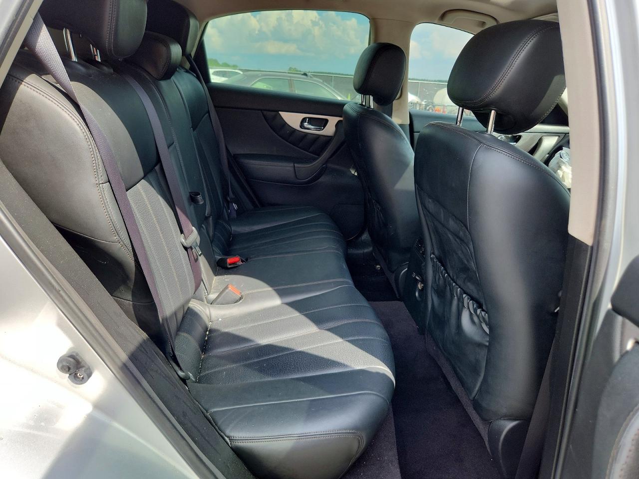 2014 Infiniti Qx70 Base Silver vin: JN8CS1MU7EM450971