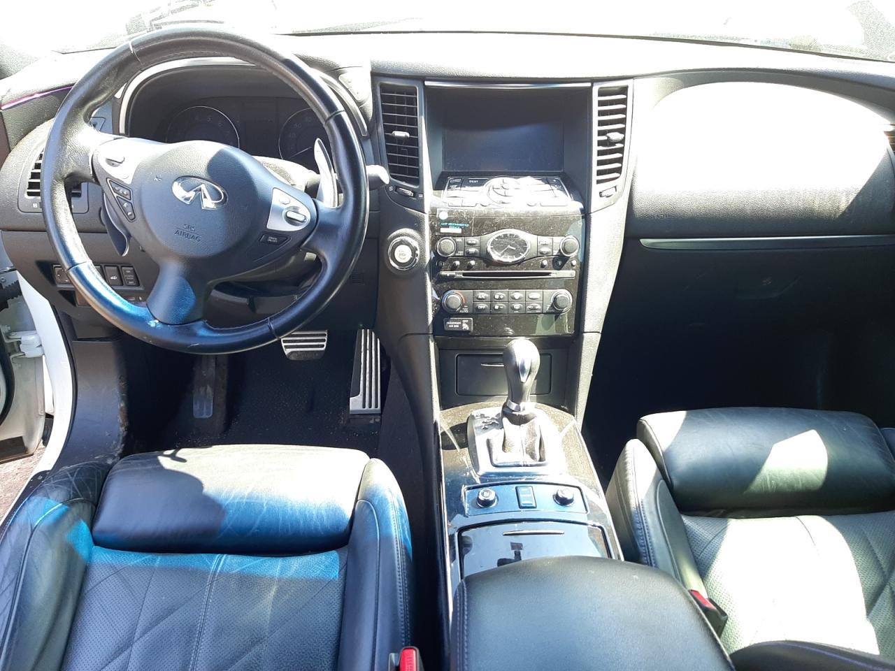 2016 Infiniti Qx70  White vin: JN8CS1MU7GM130097