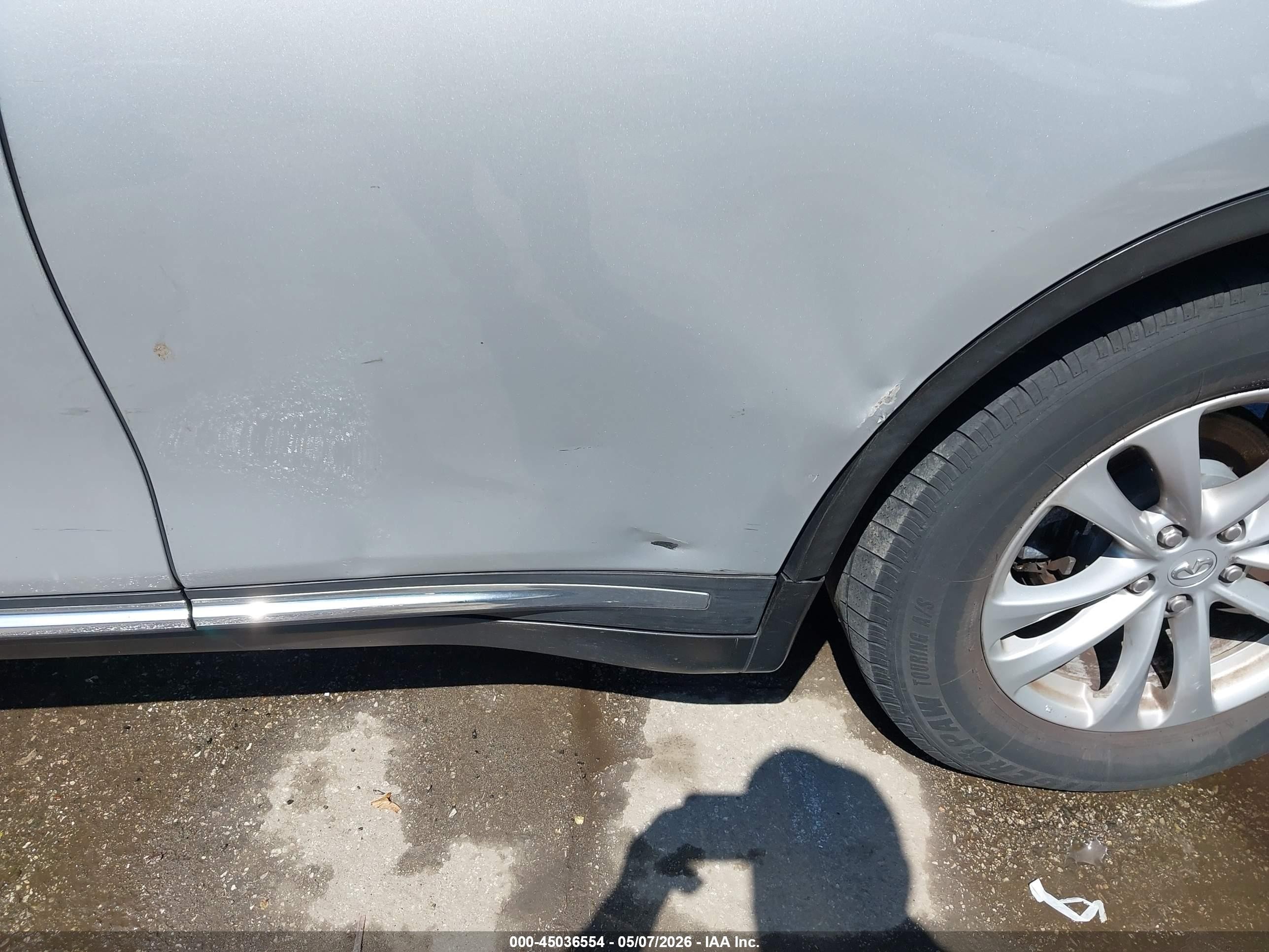 2016 Infiniti Qx70 Silver vin: JN8CS1MW2GM751328