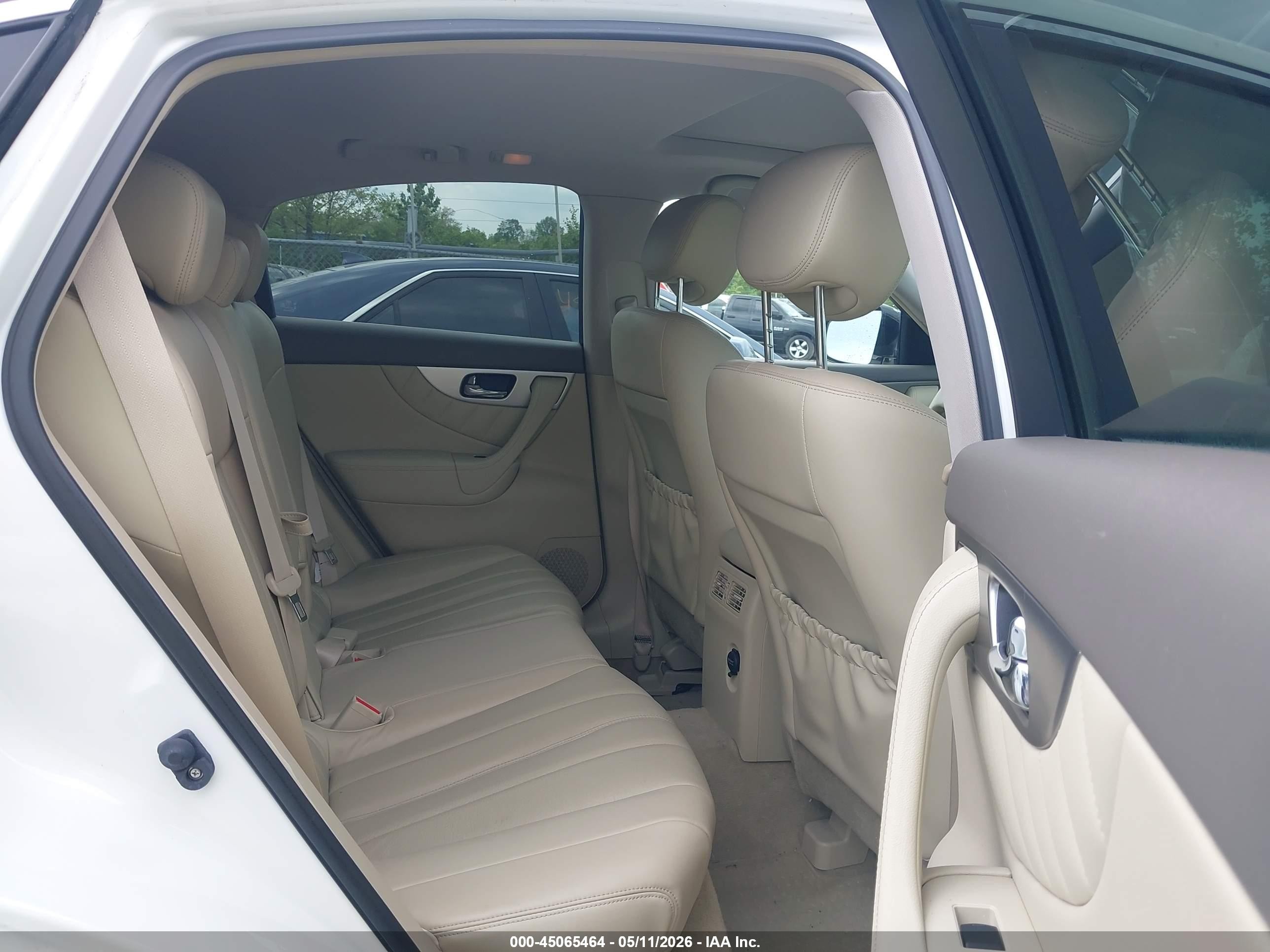 2014 Infiniti Qx70   Белый vin: JN8CS1MW3EM410677