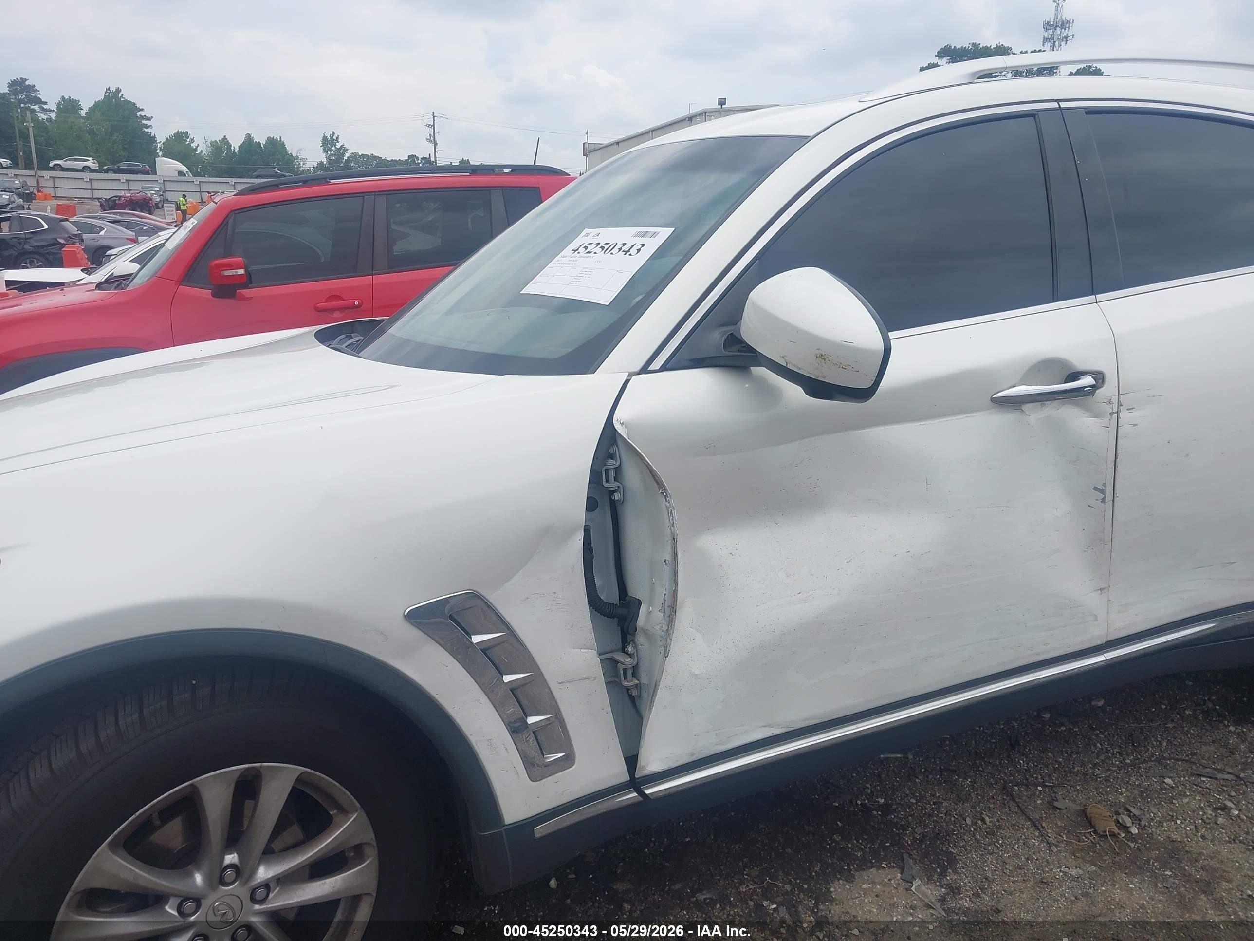 2013 Infiniti Fx37   White vin: JN8CS1MW5DM174239