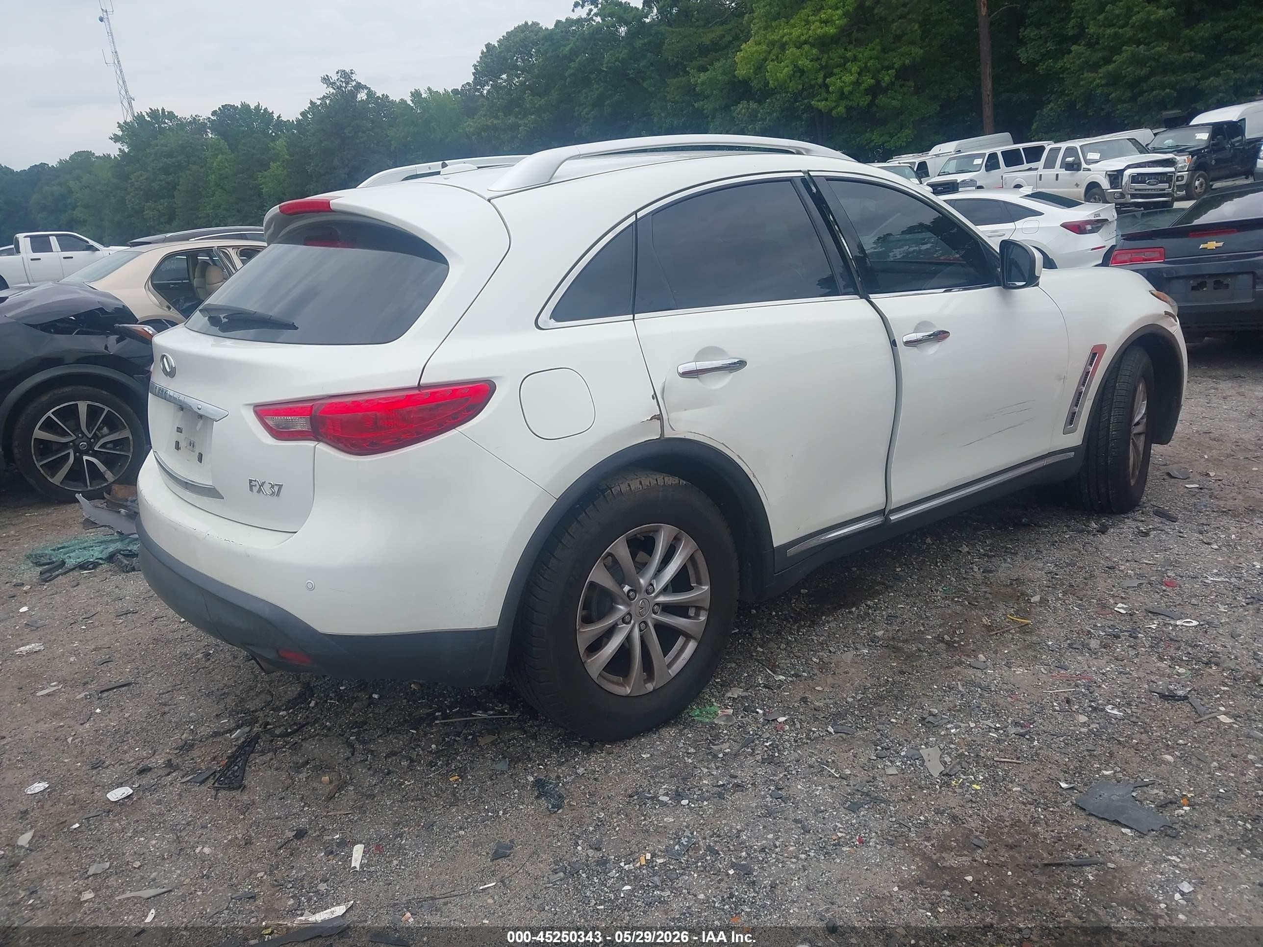 2013 Infiniti Fx37   White vin: JN8CS1MW5DM174239