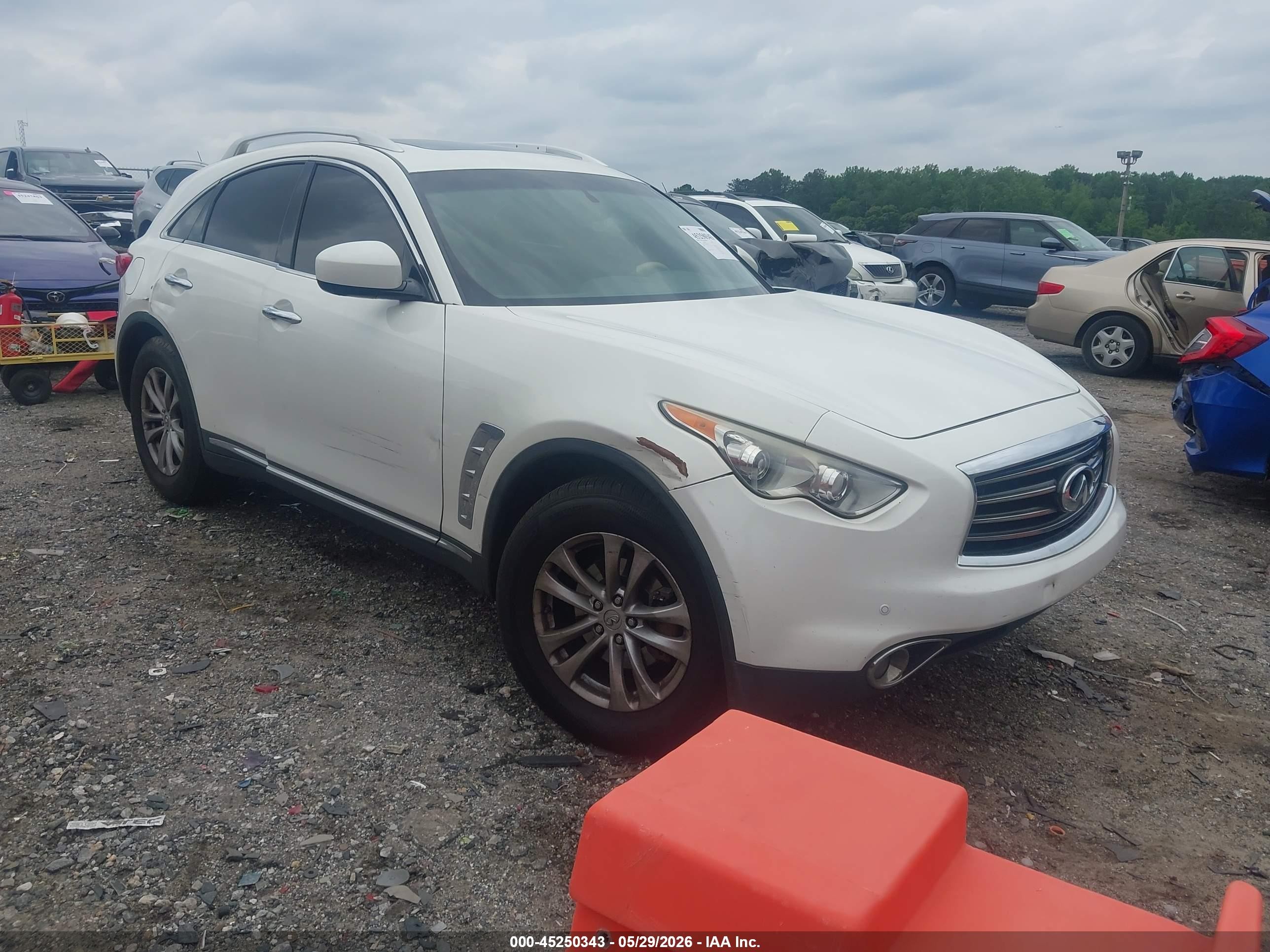2013 Infiniti Fx37   White vin: JN8CS1MW5DM174239