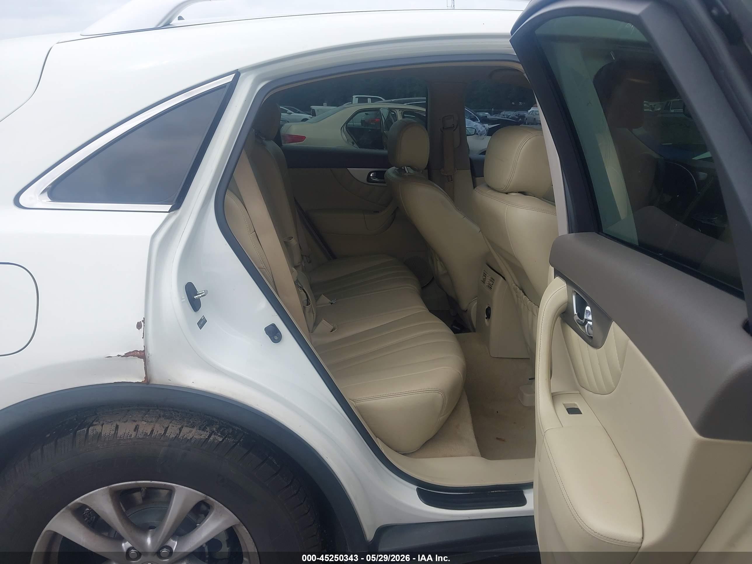 2013 Infiniti Fx37   White vin: JN8CS1MW5DM174239