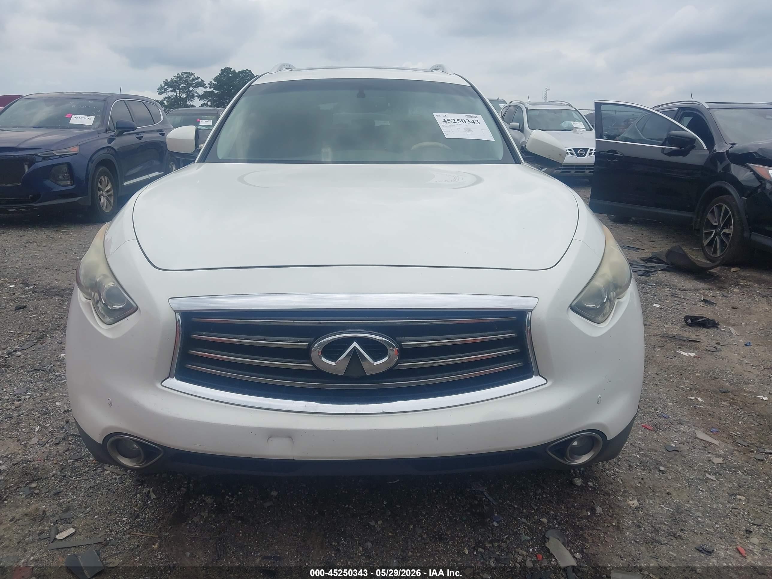 2013 Infiniti Fx37   White vin: JN8CS1MW5DM174239