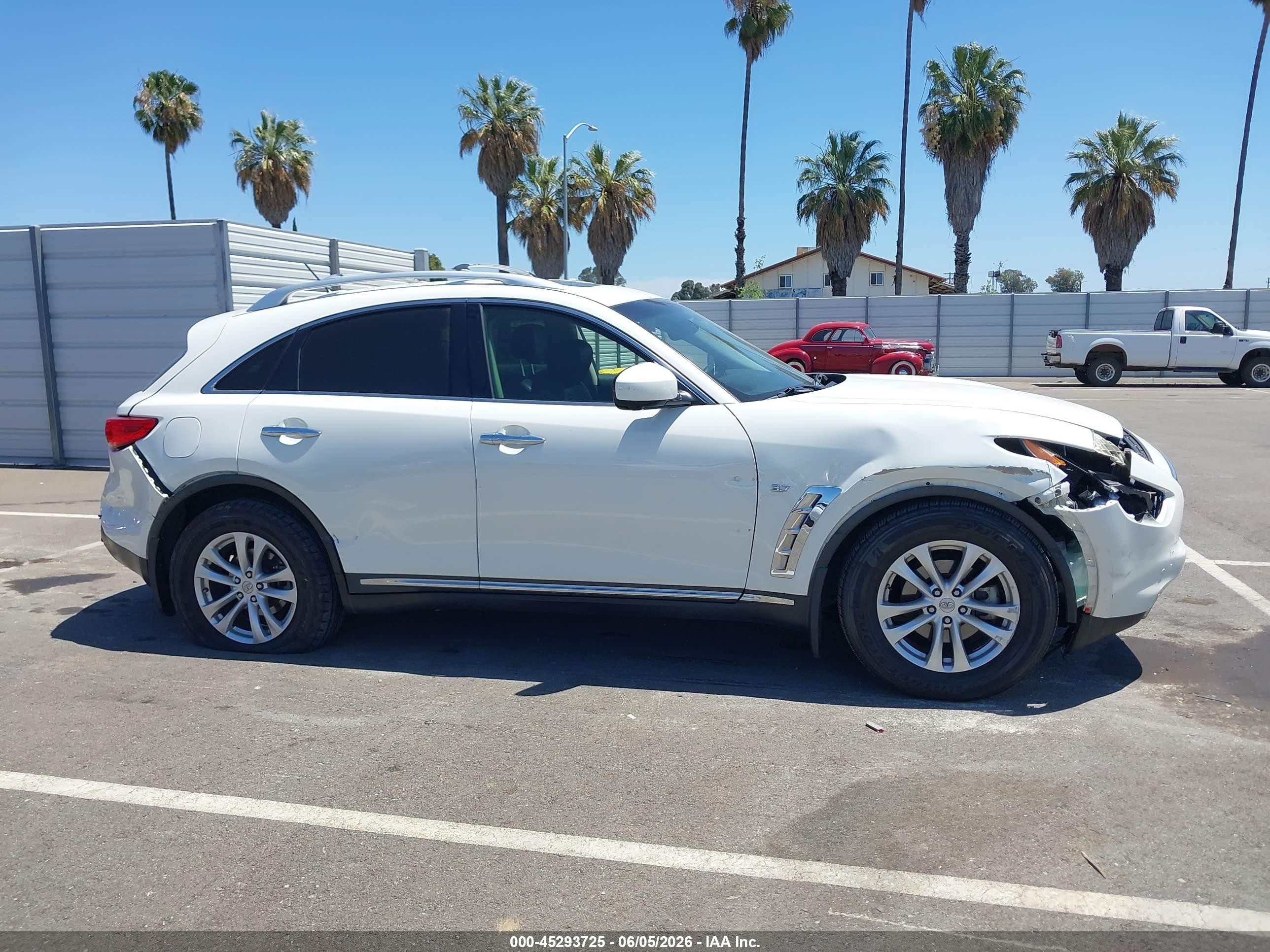 2014 Infiniti Qx70   White vin: JN8CS1MW5EM410678