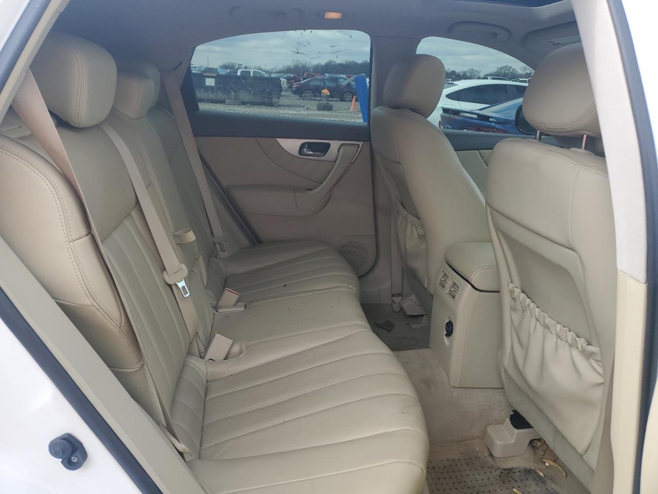 2017 Infiniti Qx70  White vin: JN8CS1MW5HM416422