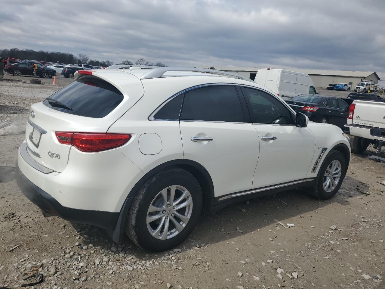2017 Infiniti Qx70  White vin: JN8CS1MW5HM416422