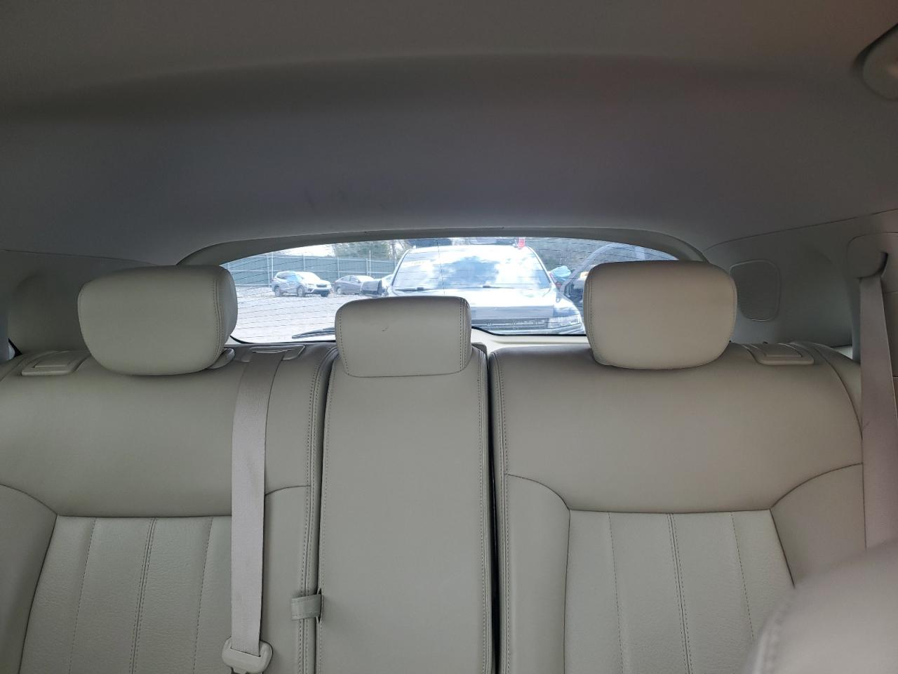 2017 Infiniti Qx70  White vin: JN8CS1MW5HM416422