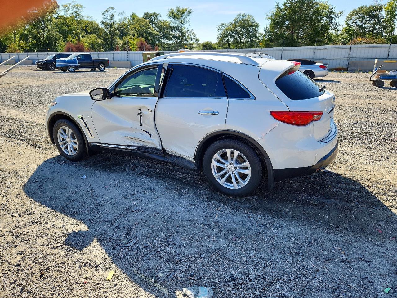 2017 Infiniti Qx70 Base White vin: JN8CS1MW5HM416422