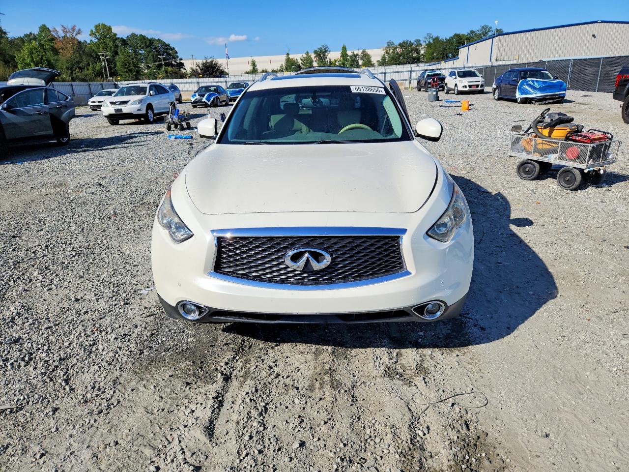 2017 Infiniti Qx70 Base White vin: JN8CS1MW5HM416422