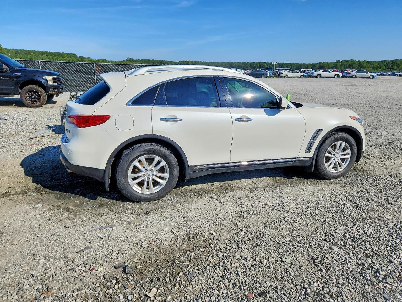 2017 Infiniti Qx70 Base White vin: JN8CS1MW5HM416422