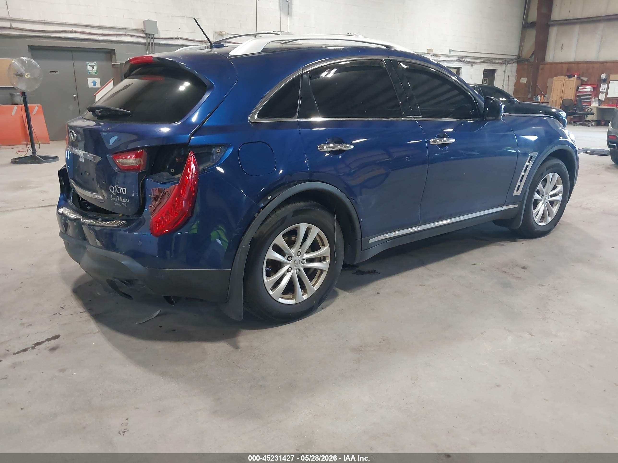 2015 Infiniti Qx70   Blue vin: JN8CS1MW7FM480510