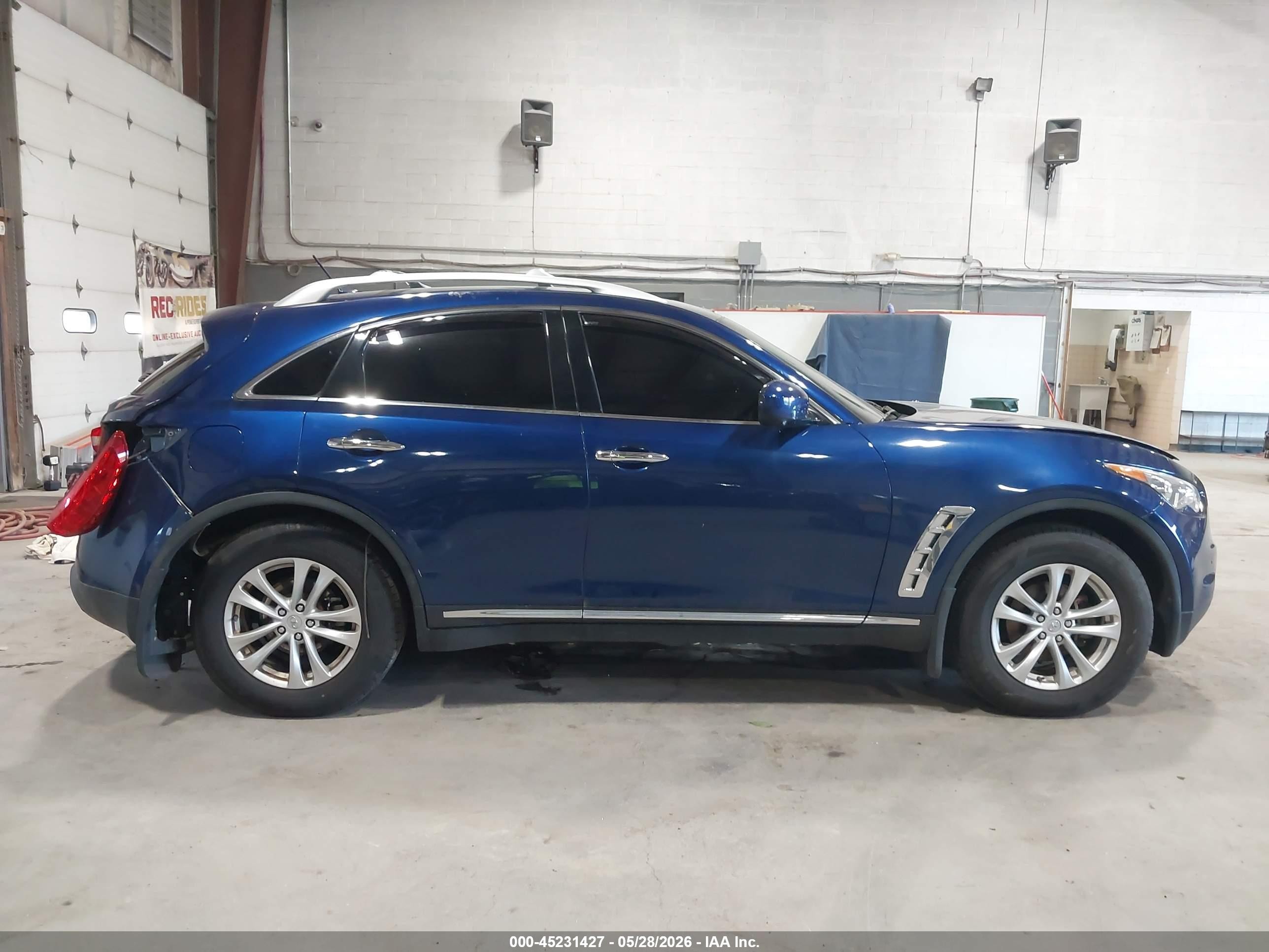 2015 Infiniti Qx70   Blue vin: JN8CS1MW7FM480510