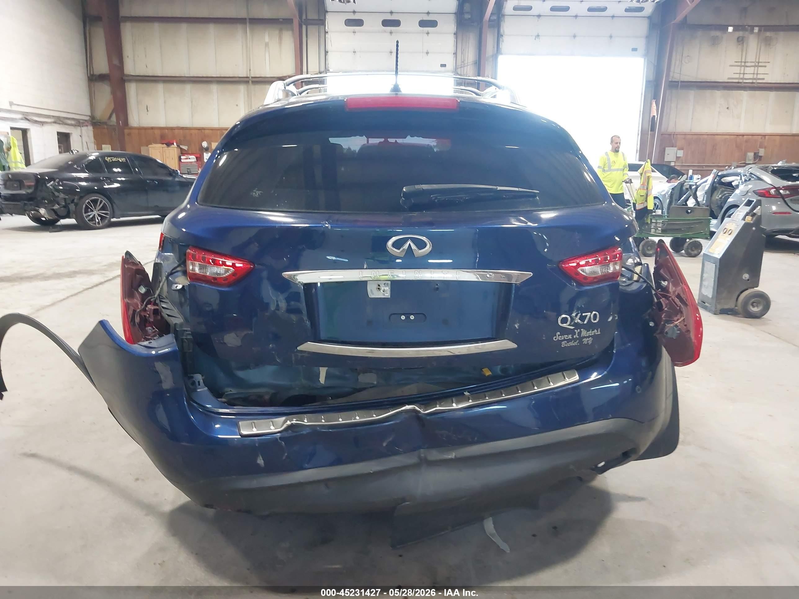 2015 Infiniti Qx70   Blue vin: JN8CS1MW7FM480510