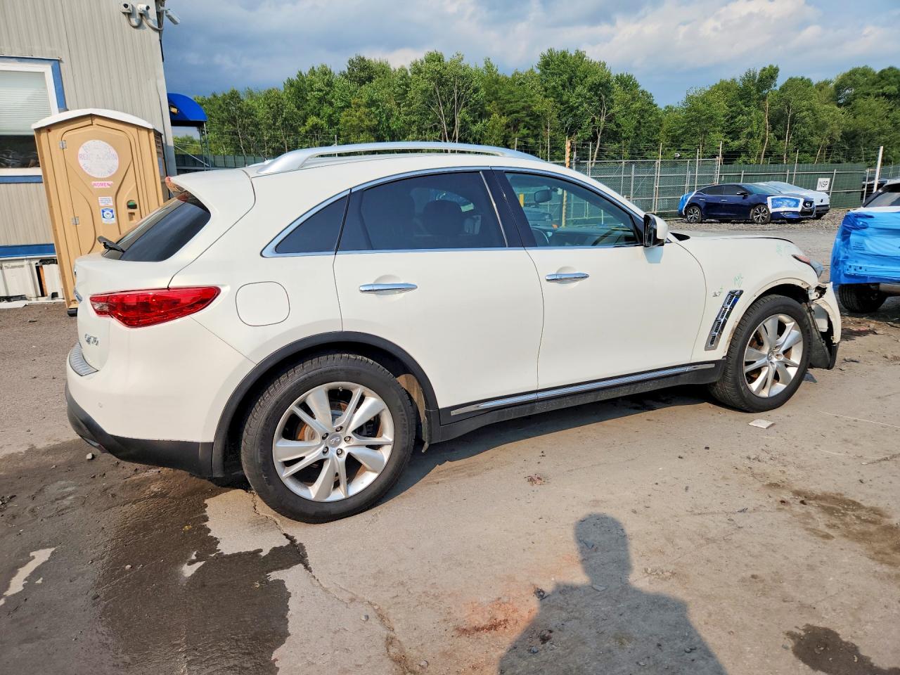 2015 Infiniti Qx70 Base White vin: JN8CS1MW7FM481625