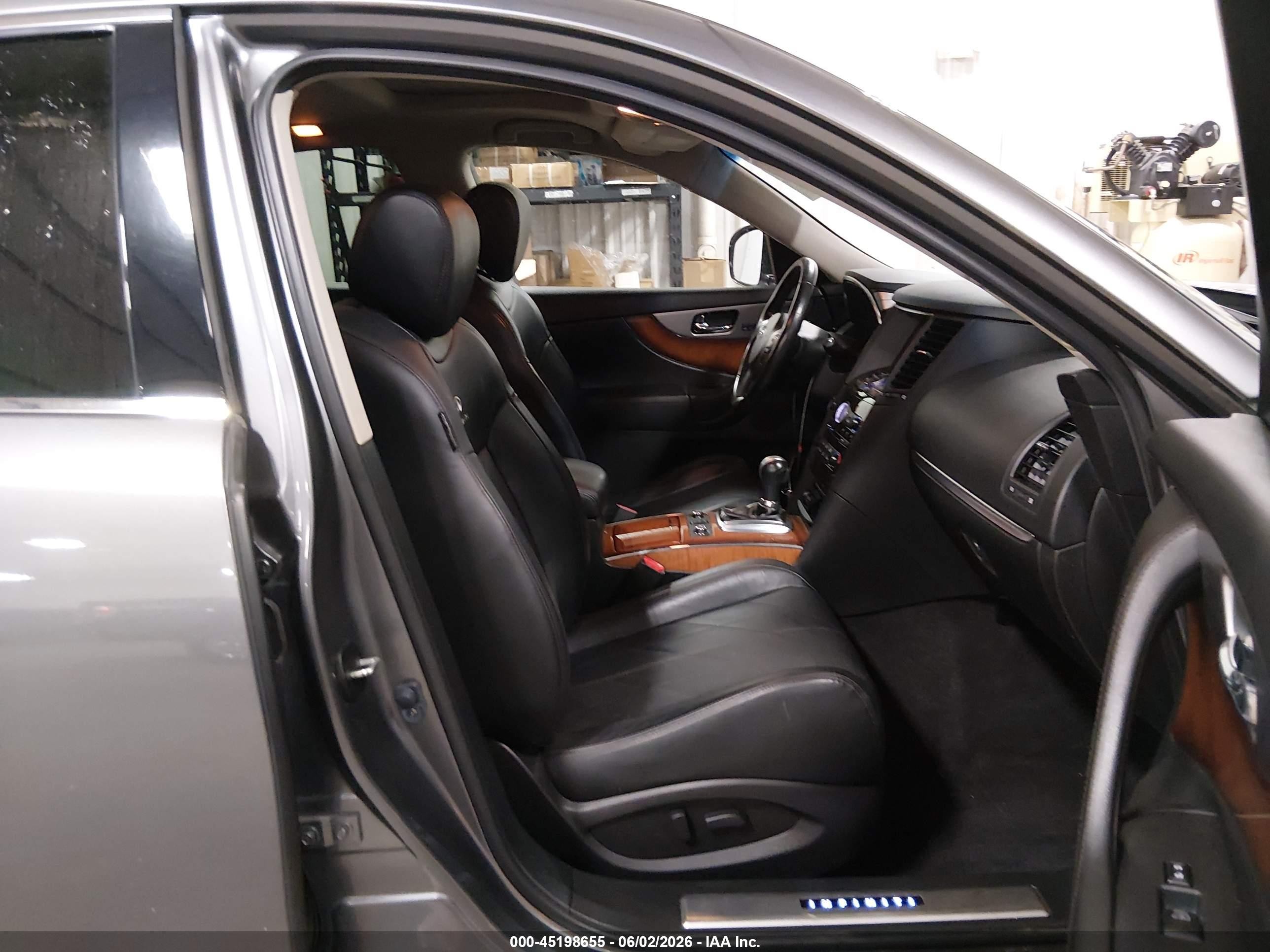 2014 Infiniti Qx70   Gray vin: JN8CS1MW9EM412465