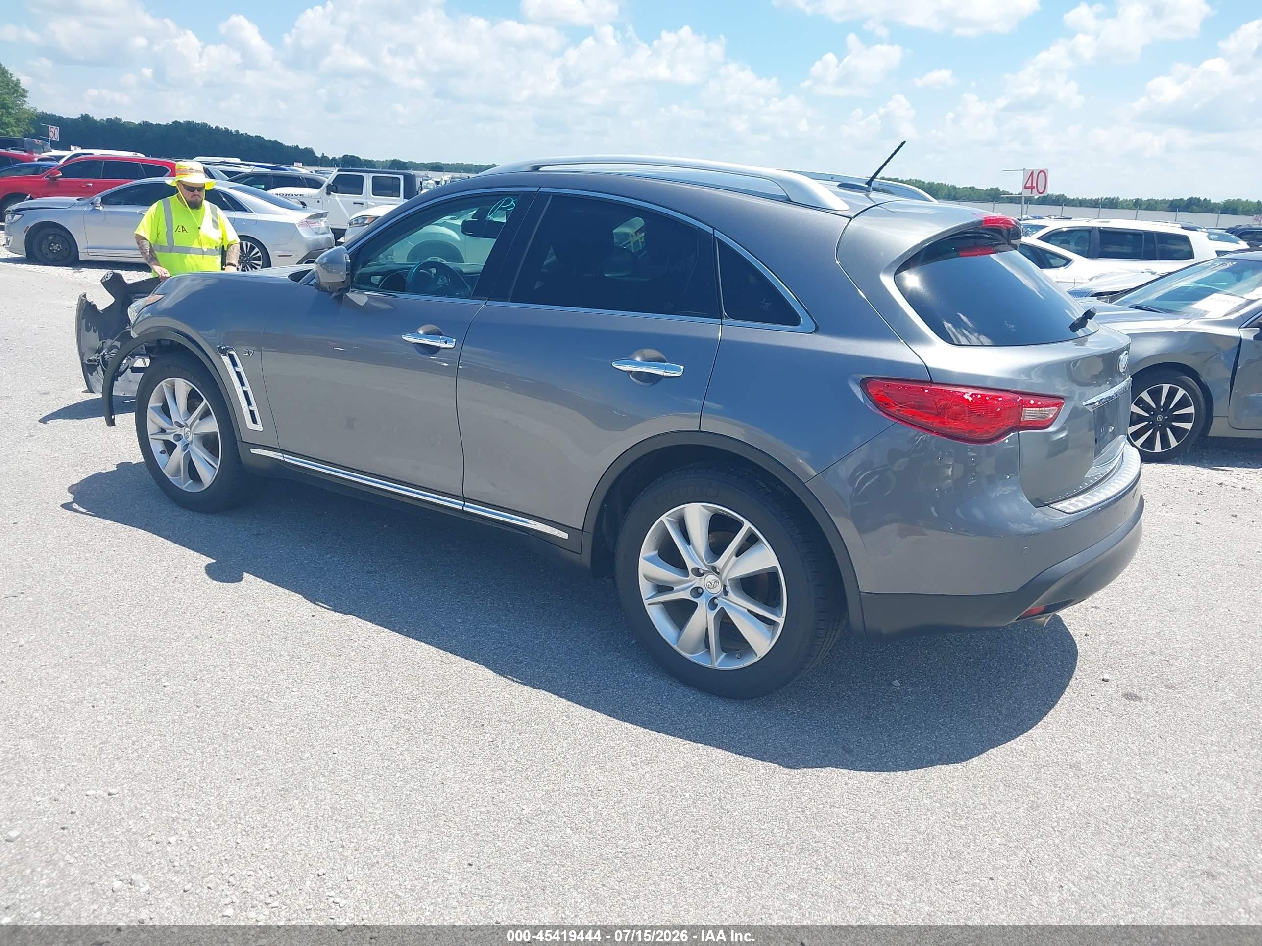 2015 Infiniti Qx70 Silver vin: JN8CS1MW9FM483196