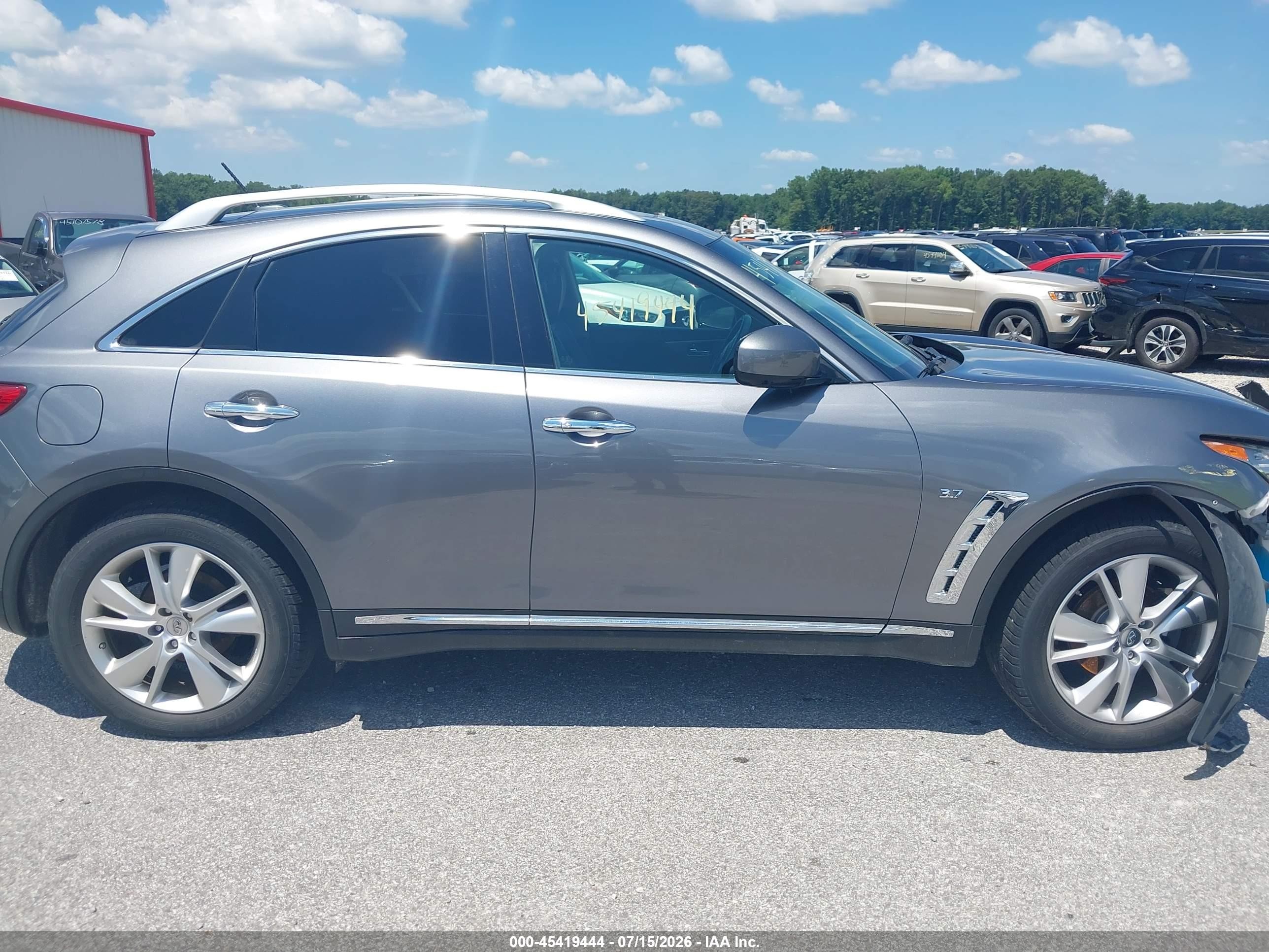 2015 Infiniti Qx70 Silver vin: JN8CS1MW9FM483196
